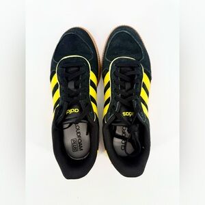 Adidas Men's Black and Yellow Cloudfoam Sneakers